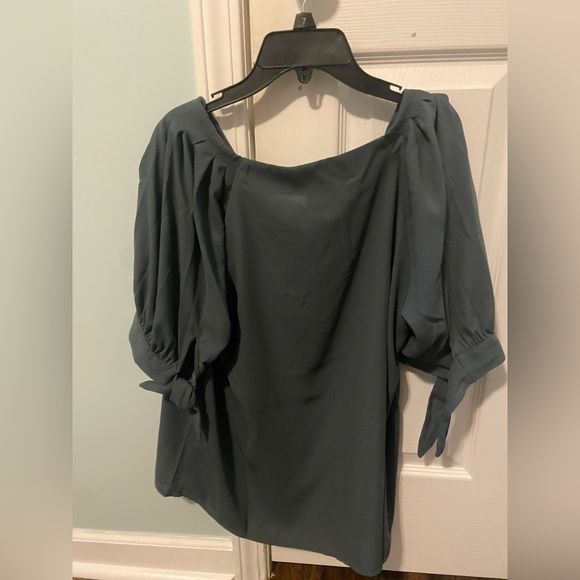 NWT LC Lauren Conrad Women’s Button Down Blouse - Picture 4 of 4